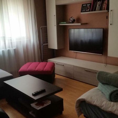 Sfanta Ecaterina - Garsoniera Alba Iulia Apartment Bagian luar foto