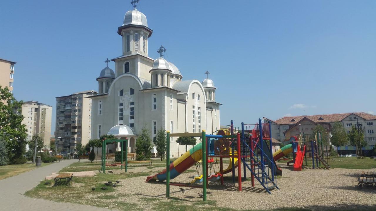 Sfanta Ecaterina - Garsoniera Alba Iulia Apartment Bagian luar foto